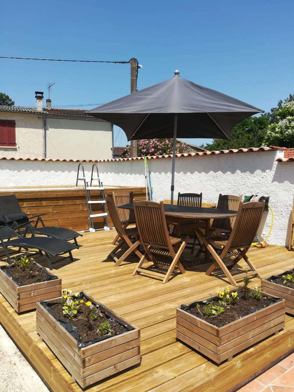 Gite L'Ancienne Charcuterie Buzet-sur-Baise Exterior foto